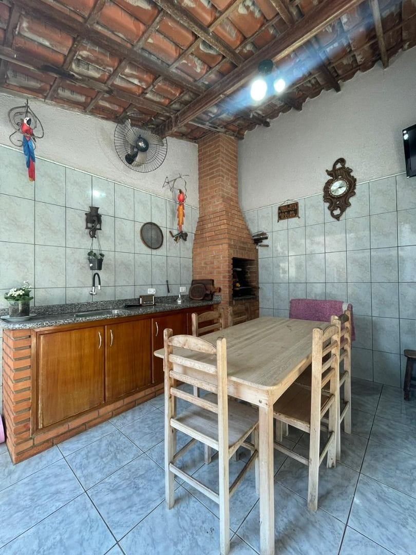 Casa, 2 quartos, 200 m² - Foto 3