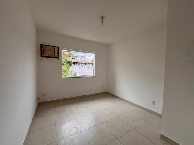 Casa 3 quartos e 2 banheiros, à venda, no bairro Serra Grande em Niterói