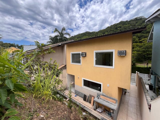 Casa 3 quartos e 2 banheiros, à venda, no bairro Serra Grande em Niterói