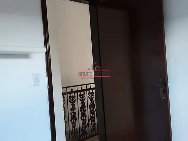 Casa 3 quartos e 2 banheiros, à venda, no bairro Bussocaba em Osasco