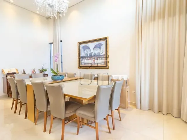 Casa com 680m² 4 quartos e 7 banheiros, à venda, no bairro Esperança em Londrina