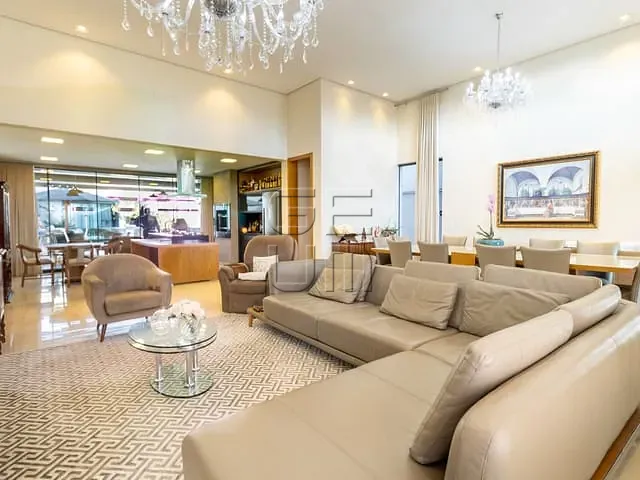 Casa com 680m² 4 quartos e 7 banheiros, à venda, no bairro Esperança em Londrina