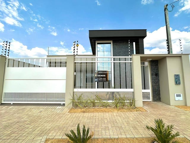 Casa com 250m² 3 quartos e 2 banheiros, à venda, no bairro Residencial Veneza em Nova Mutum
