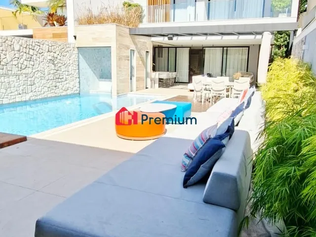 Casa 4 quartos e 5 banheiros, à venda, no bairro Barra da Tijuca em Rio de Janeiro