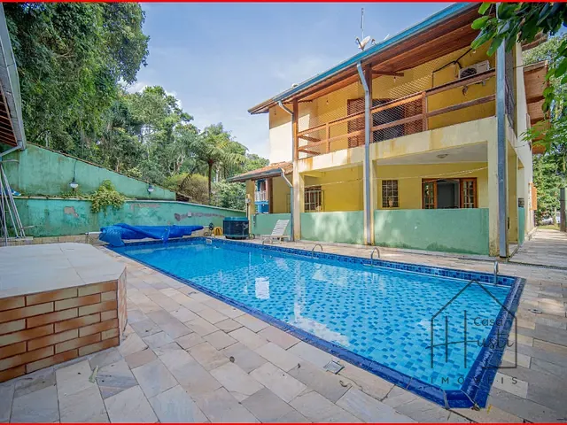Casa com 602m² 4 quartos e 4 banheiros, à venda, no bairro Jardim Atalaia em Cotia