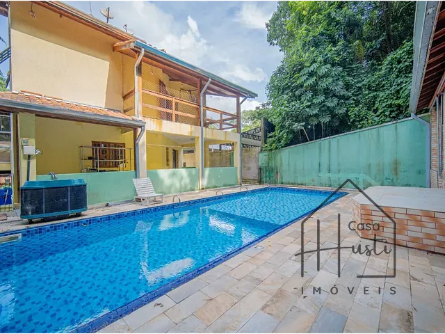Casa com 602m² 4 quartos e 4 banheiros, à venda, no bairro Jardim Atalaia em Cotia