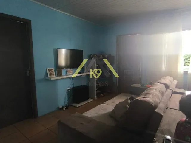 Casa com 240m² 3 quartos e 1 banheiro, à venda, no bairro Santa Terezinha em Colombo
