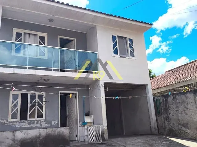 Casa com 240m² 3 quartos e 1 banheiro, à venda, no bairro Santa Terezinha em Colombo