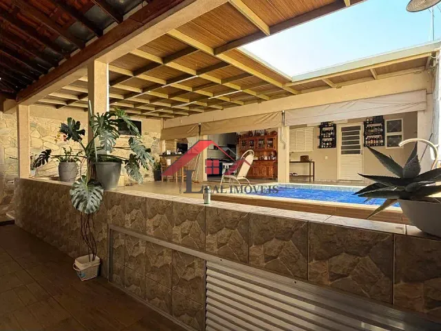 Casa com 300m² 3 quartos e 3 banheiros, à venda, no bairro Parque Iracema em Catanduva