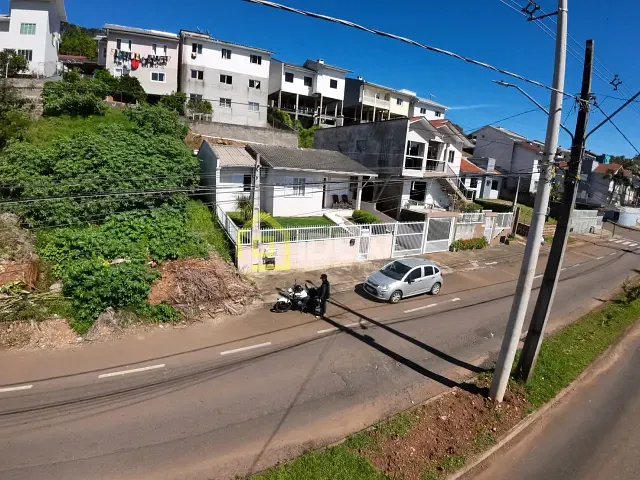 Casa 3 quartos e 1 banheiro, à venda, no bairro Gruta em Concórdia