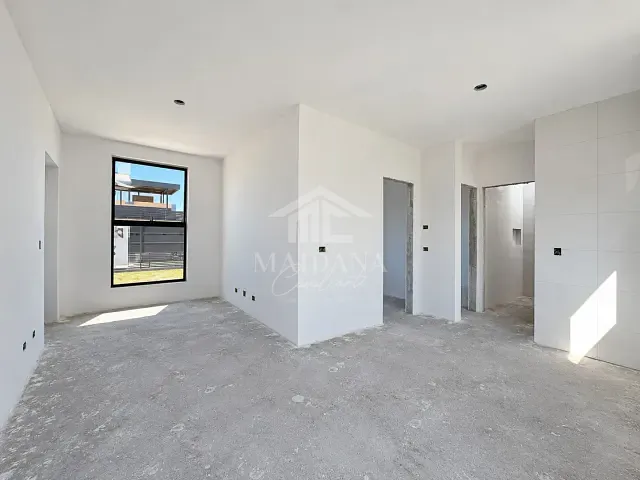 Casa com 198m² 3 quartos e 1 banheiro, à venda, no bairro Barro Preto em São José dos Pinhais