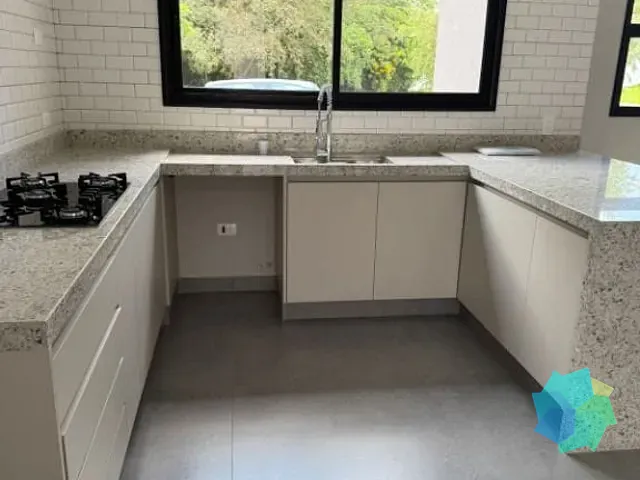 Casa com 180m² 3 quartos e 5 banheiros, à venda, no bairro Jardim Santa Marta em Salto