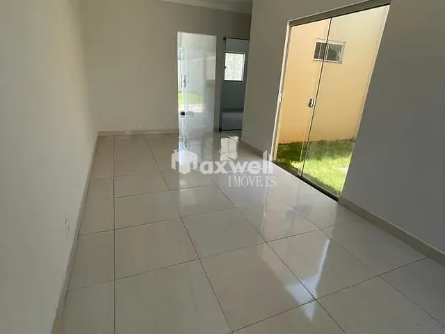 Casa com 180m² 2 quartos e 2 banheiros, à venda, no bairro Residencial Solar Garden I em Aparecida de Goiânia