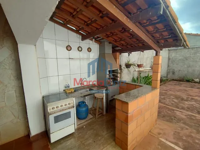 Sobrado 3 quartos e 4 banheiros, à venda, no bairro Jardim Modelo em Ituverava