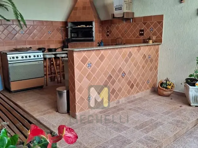 Casa com 250m² 3 quartos e 2 banheiros, à venda, no bairro Jardim Boa Vista em Serrana