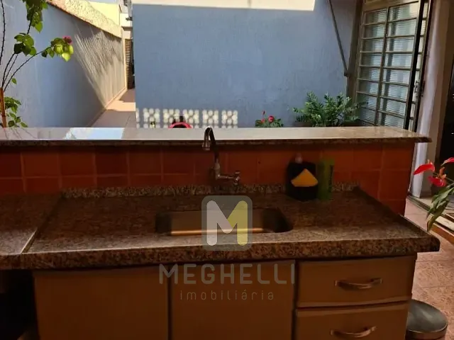 Casa com 250m² 3 quartos e 2 banheiros, à venda, no bairro Jardim Boa Vista em Serrana
