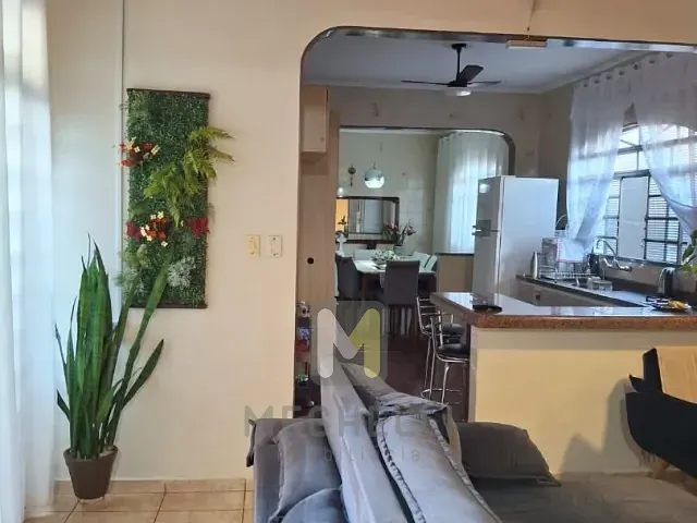 Casa com 250m² 3 quartos e 2 banheiros, à venda, no bairro Jardim Boa Vista em Serrana