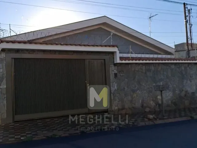 Casa com 250m² 3 quartos e 2 banheiros, à venda, no bairro Jardim Boa Vista em Serrana