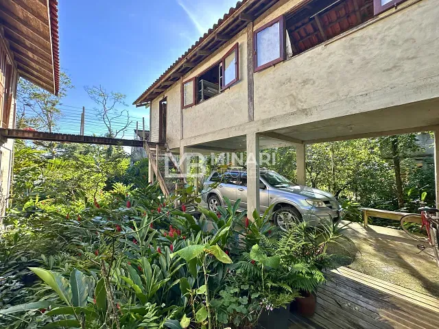 Casa 4 quartos e 4 banheiros, à venda, no bairro Camburi em São Sebastião