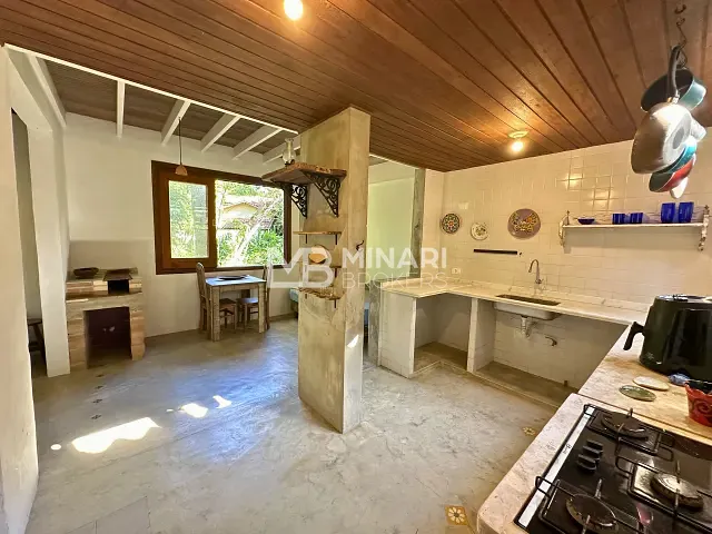 Casa 4 quartos e 4 banheiros, à venda, no bairro Camburi em São Sebastião