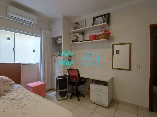 Casa com 210m² 3 quartos e 3 banheiros, à venda, no bairro Jardim Atlântico em Goiânia