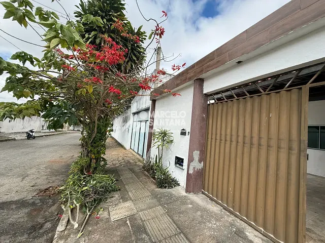 Casa 2 quartos e 2 banheiros, para alugar, no bairro Cruzeiro em Vitória da Conquista