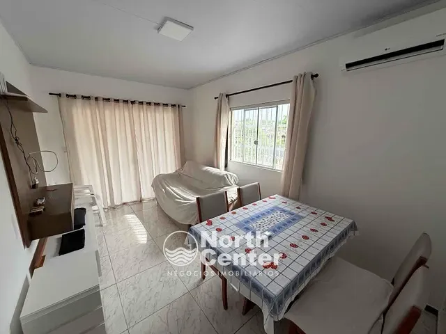 Casa com 405m² 4 quartos e 4 banheiros, à venda, no bairro Costeira em Balneário Barra do Sul