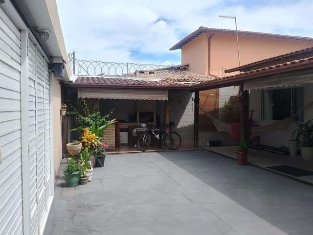 Casa com 360m² 3 quartos e 3 banheiros, à venda, no bairro Novo Rio das Ostras em Rio das Ostras