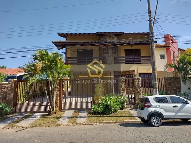 Casa com 582m² 4 quartos e 3 banheiros, à venda, no bairro Parque Terranova em Valinhos