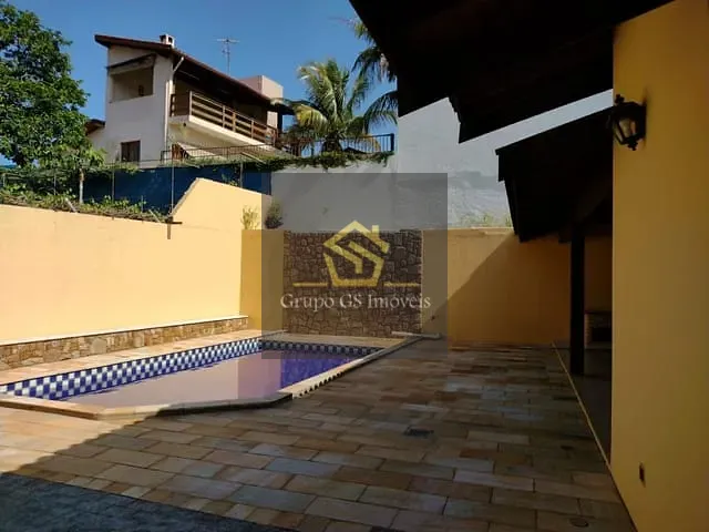 Casa com 582m² 4 quartos e 3 banheiros, à venda, no bairro Parque Terranova em Valinhos