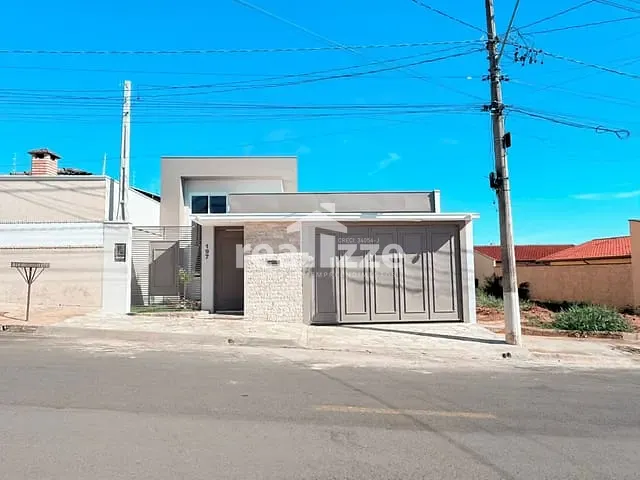 Casa 3 quartos e 4 banheiros, à venda, no bairro Boa Vista em Itapira