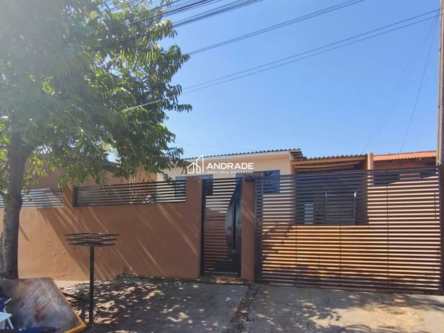 Casa com 275m² 2 quartos e 1 banheiro, à venda, no bairro Residencial Interlagos em Apucarana