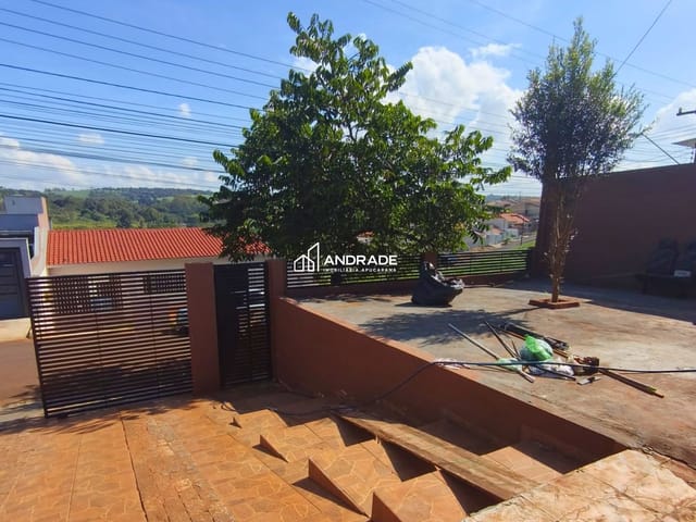 Casa com 275m² 2 quartos e 1 banheiro, à venda, no bairro Residencial Interlagos em Apucarana