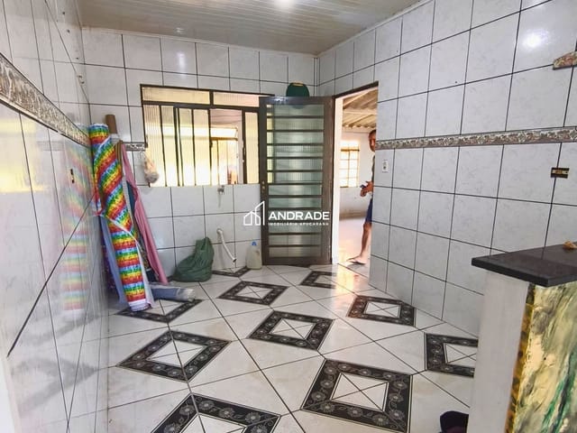 Casa com 275m² 2 quartos e 1 banheiro, à venda, no bairro Residencial Interlagos em Apucarana