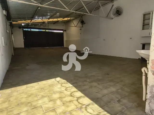 Casa com 574m², à venda ou para alugar, no bairro Centro em Piracicaba