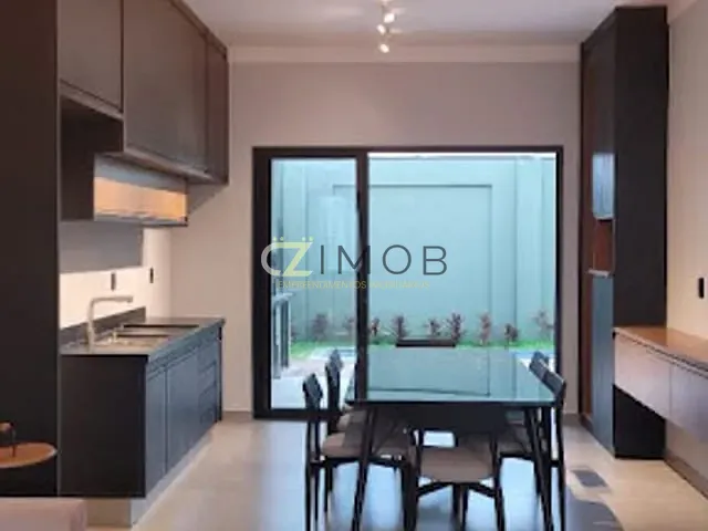 Casa com 250m² 3 quartos e 5 banheiros, à venda, no bairro Jardim Valencia em Ribeirão Preto