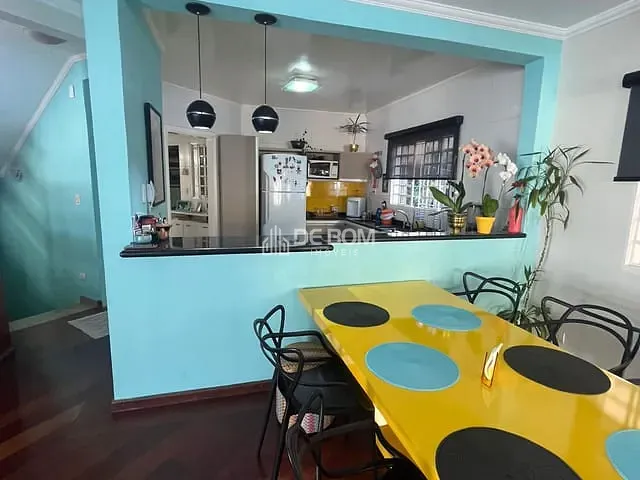 Casa 3 quartos e 2 banheiros, à venda, no bairro Parque Vivaldi Leite Ribeiro em Poços de Caldas