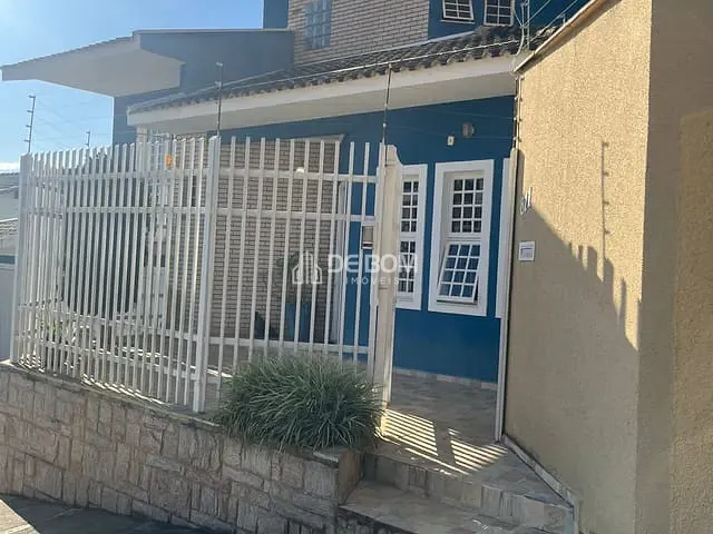Casa 3 quartos e 2 banheiros, à venda, no bairro Parque Vivaldi Leite Ribeiro em Poços de Caldas