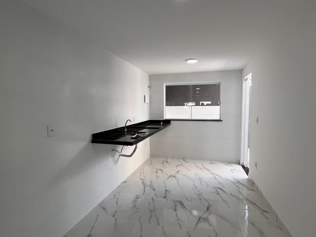 Casa com 160m² 3 quartos e 1 banheiro, à venda, no bairro Várzea das Moças em São Gonçalo