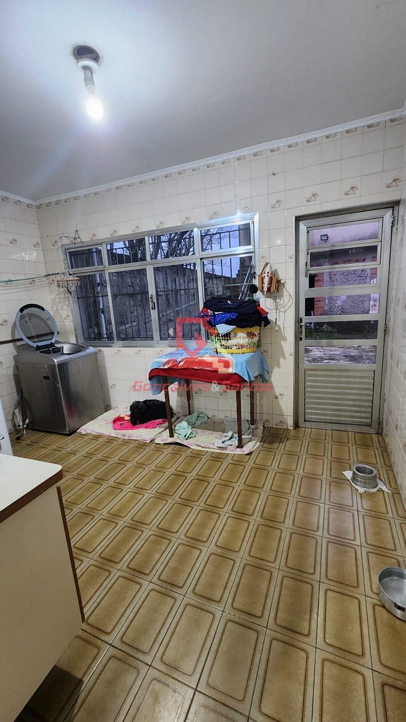 Casa à venda com 5 quartos, 260m² - Foto 14