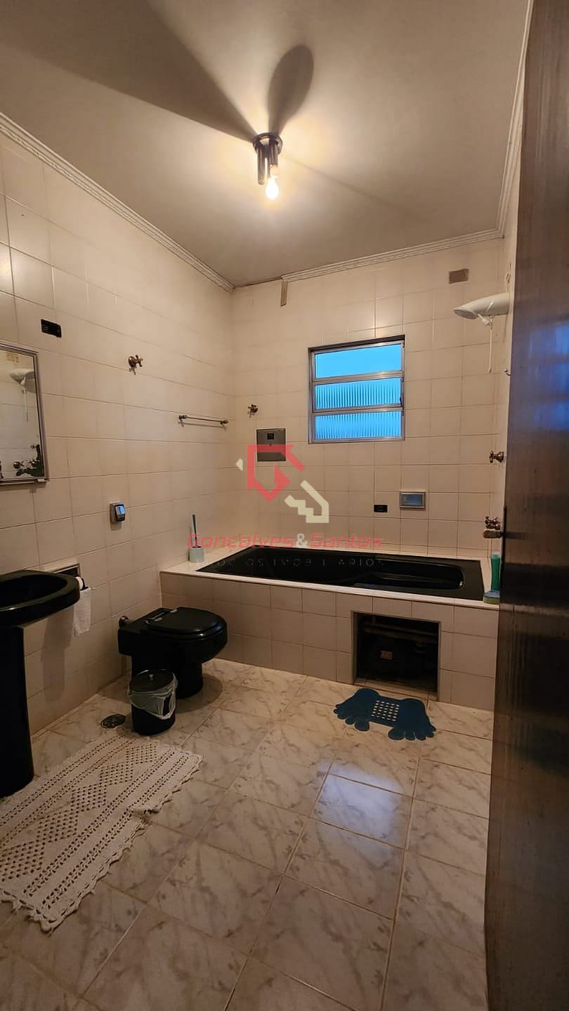 Casa à venda com 5 quartos, 260m² - Foto 31