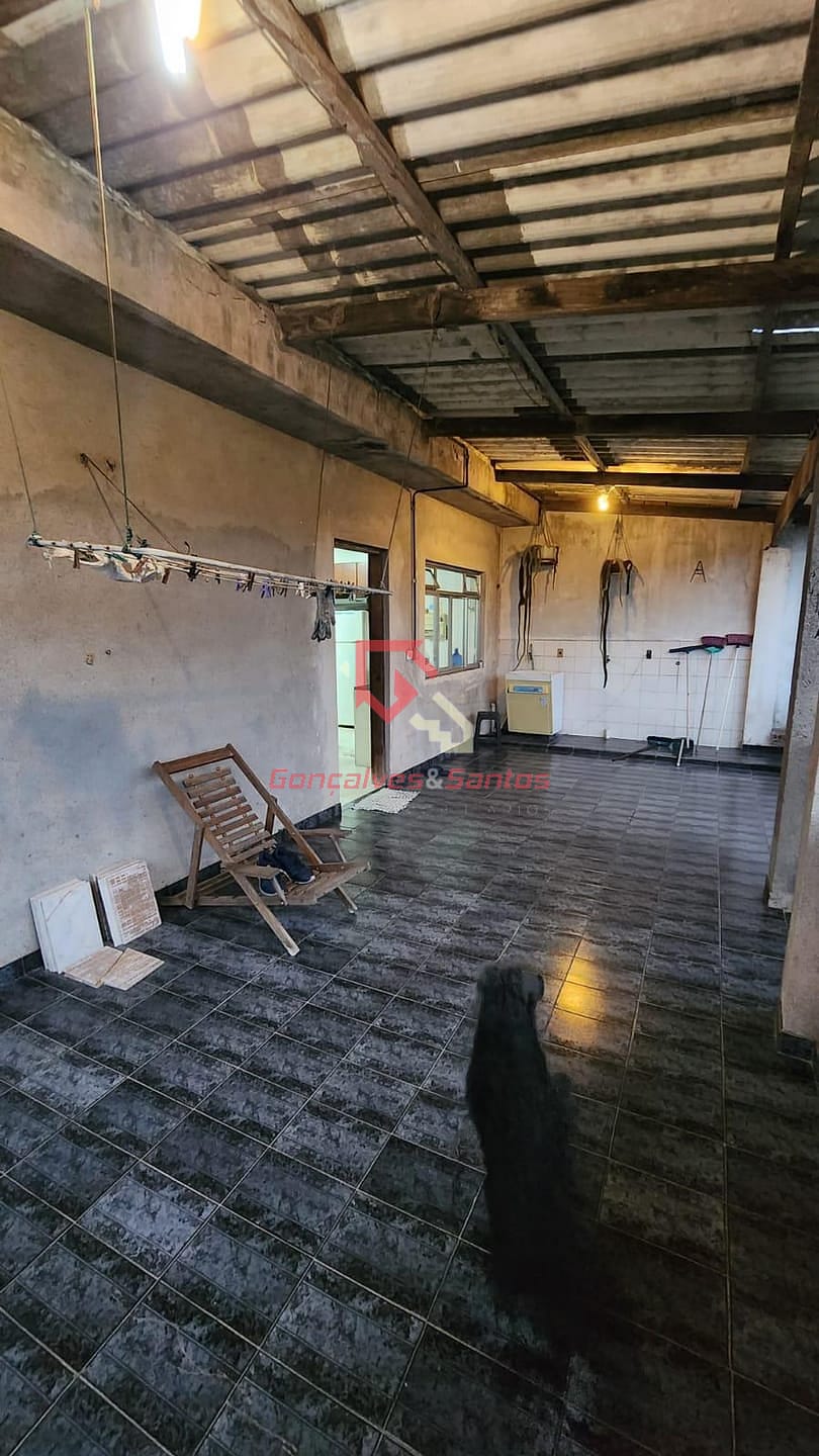 Casa à venda com 5 quartos, 260m² - Foto 19