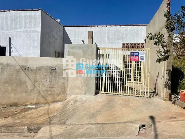 Casa com 180m², à venda, no bairro Residencial Fazenda Planalto em Guaxupé
