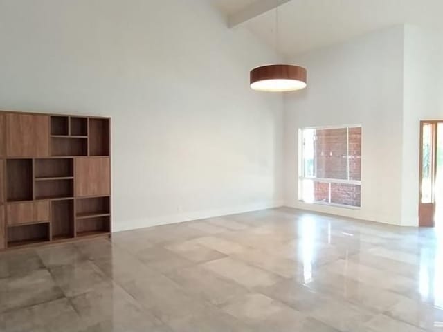 Casa com 1200m² 4 quartos e 7 banheiros, à venda, no bairro Jardim São Jorge em Londrina