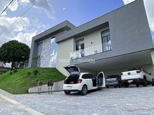 Casa com 493m² 5 quartos e 6 banheiros, à venda, no bairro Condomínio do Lago em Goiânia