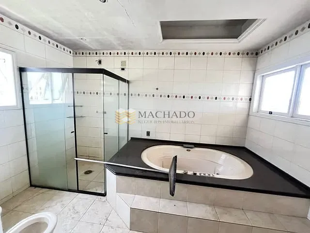 Casa com 795m² 5 quartos e 2 banheiros, à venda, no bairro Altos de Jordanésia (Jordanésia) em Cajamar