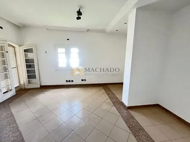 Casa com 795m² 5 quartos e 2 banheiros, à venda, no bairro Altos de Jordanésia (Jordanésia) em Cajamar