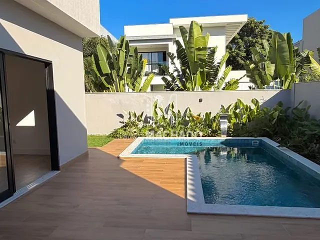 Casa 4 quartos e 4 banheiros, à venda, no bairro Jacuhy em Serra