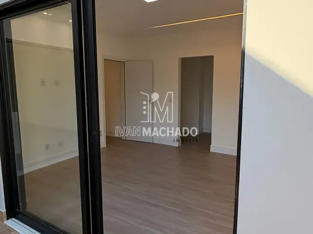 Casa 4 quartos e 4 banheiros, à venda, no bairro Jacuhy em Serra