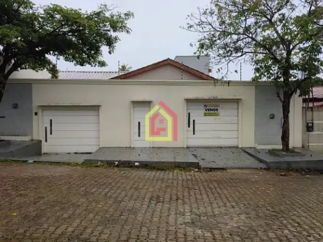 Casa com 300m² 4 quartos e 4 banheiros, à venda, no bairro Nova Marabá em Marabá